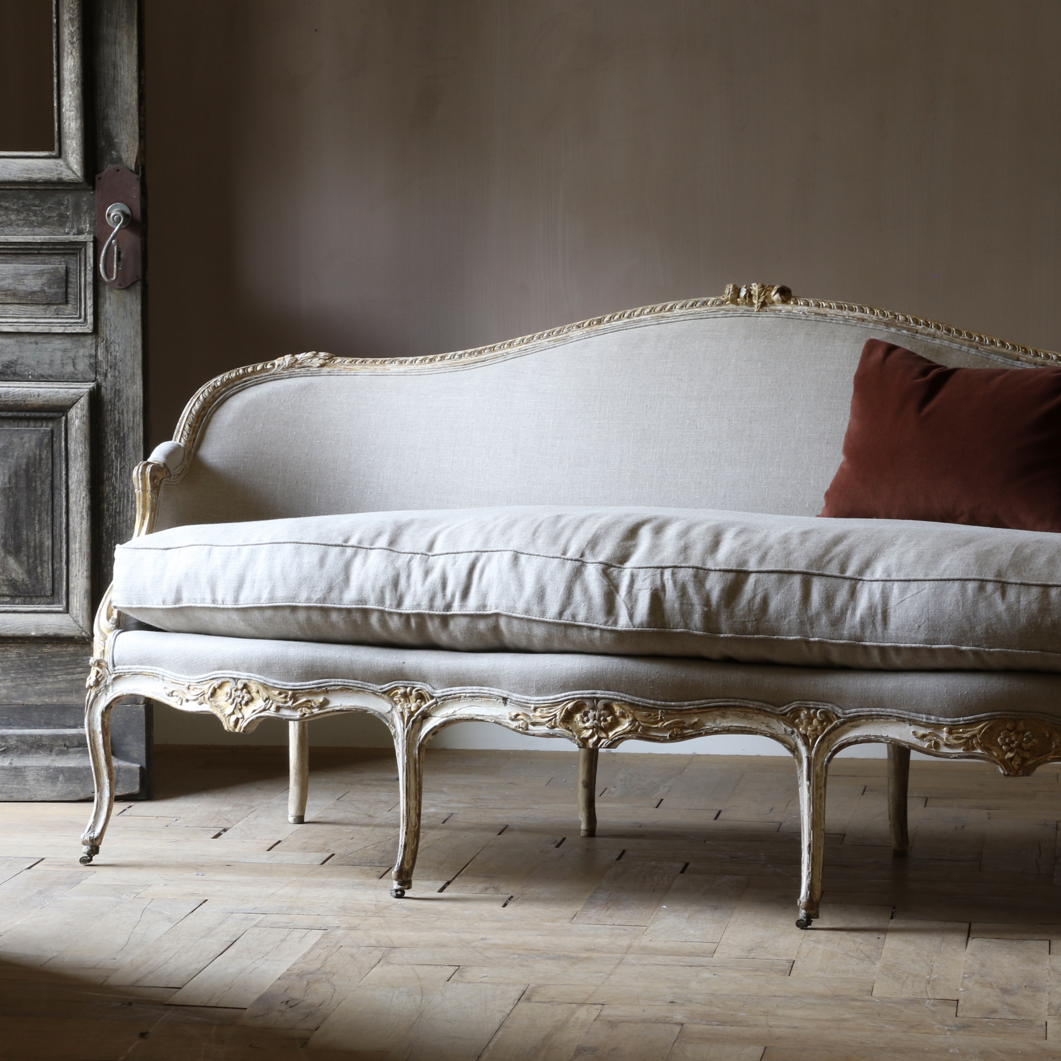 151-41 - Louis XV Settee